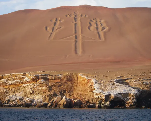 Paracas, Ica y Huacachina: mar y desierto en un solo día